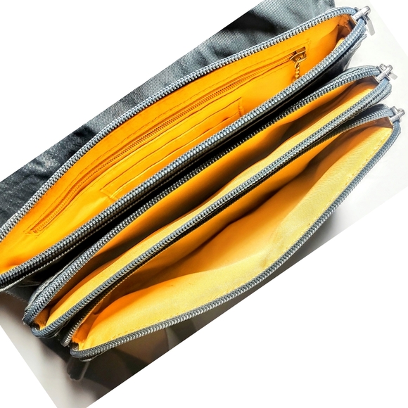 NWOT Baggallini Foldover Triple Compartment Crossbody Bag - Picture 4 of 5